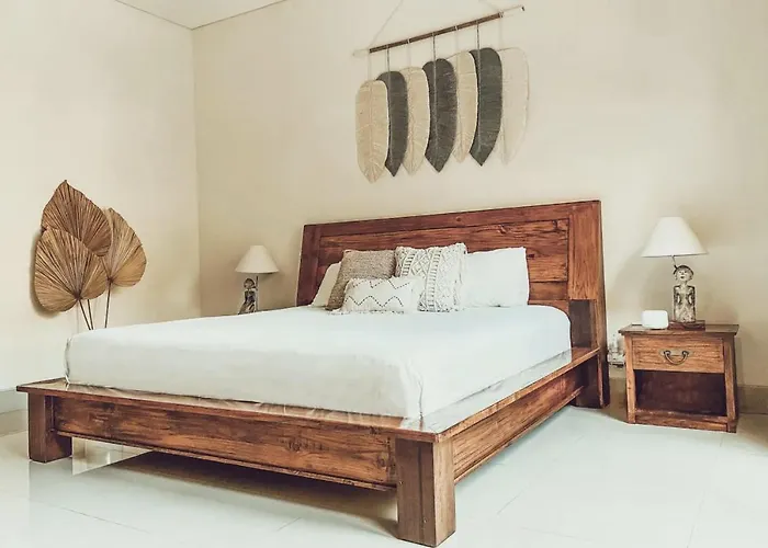 Kiwi Hotel *